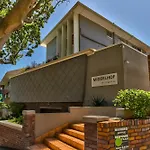 Gorgeous Studio In Sea Point